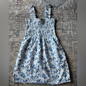 Smocked floral boutique dress, Women’s Medium